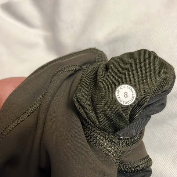 Olive green wunder under leggings. Excellent used condition. Size 8. No pilling - Picture 4 of 4